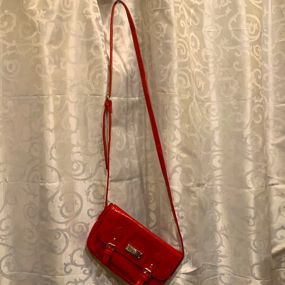 Kenneth Cole reaction crossbody Purse